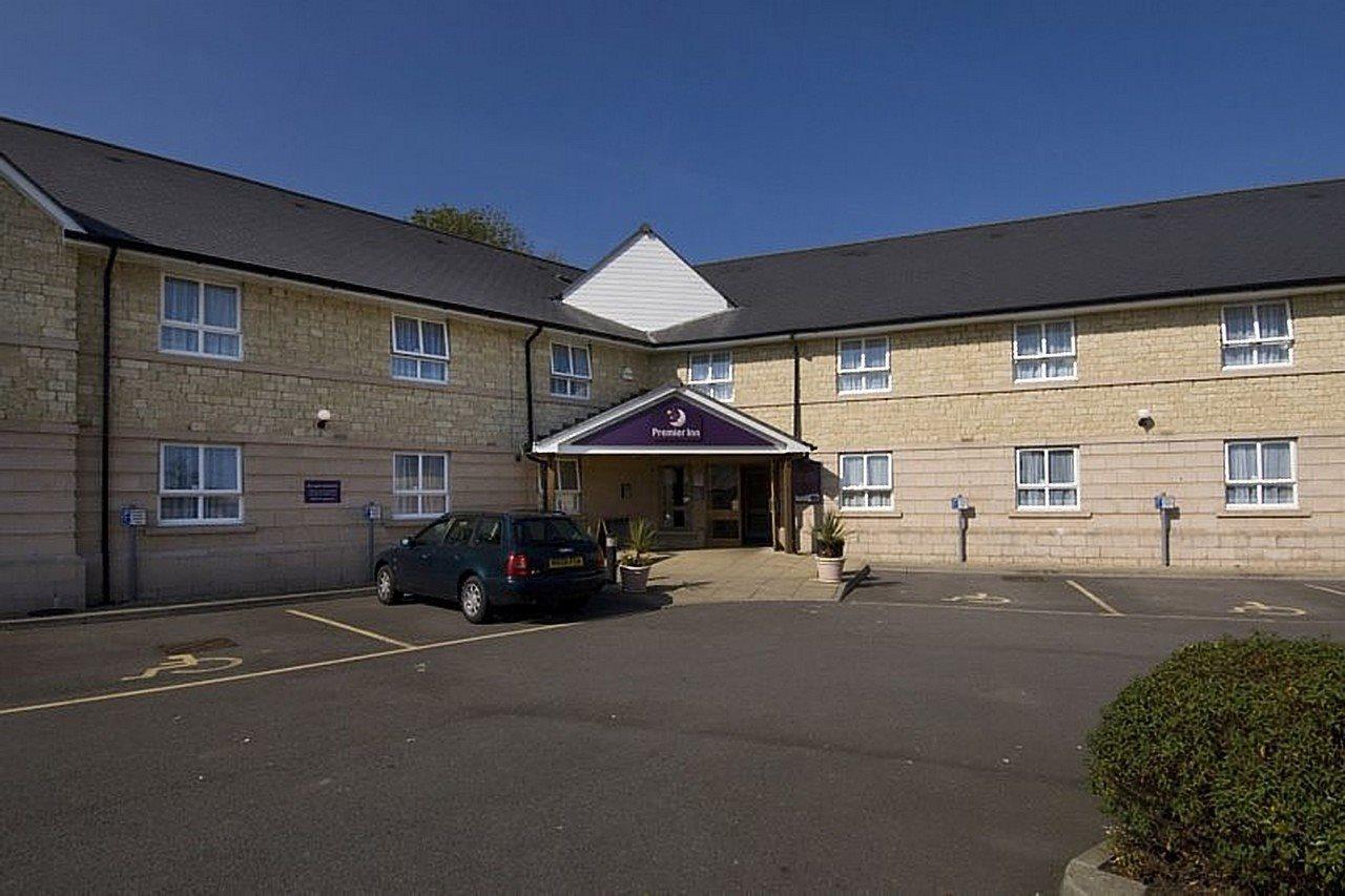 Premier Inn Chippenham チッペナム エクステリア 写真